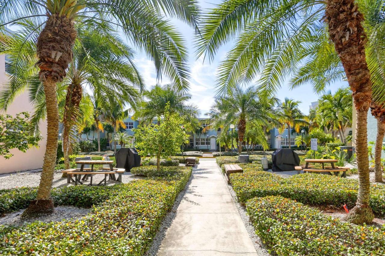 107F Barefoot Beach Resort Clearwater Beach Exterior photo