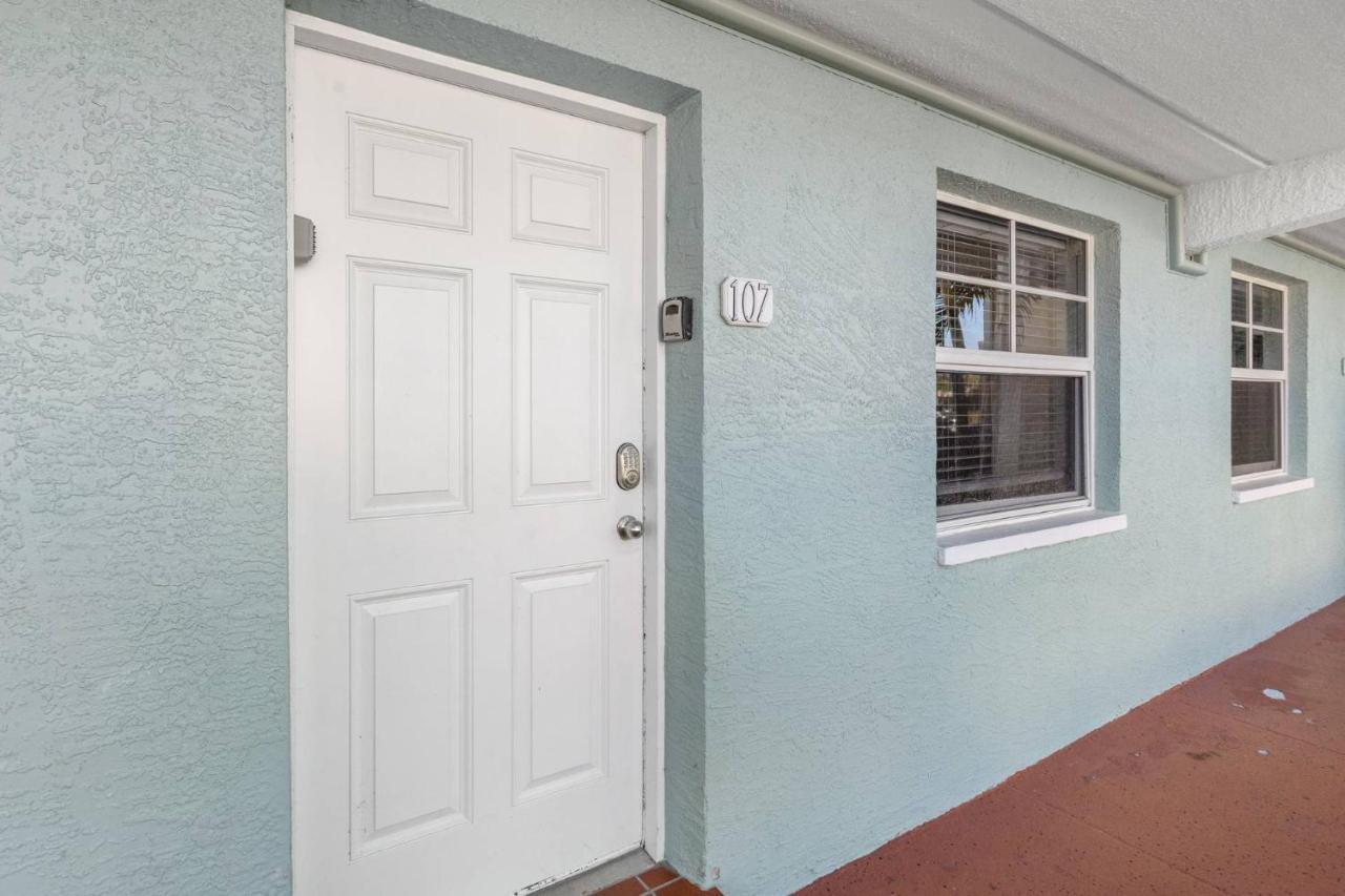 107F Barefoot Beach Resort Clearwater Beach Exterior photo